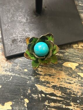 NWT Large Green Flower Metal Ring with Turquoise Stone